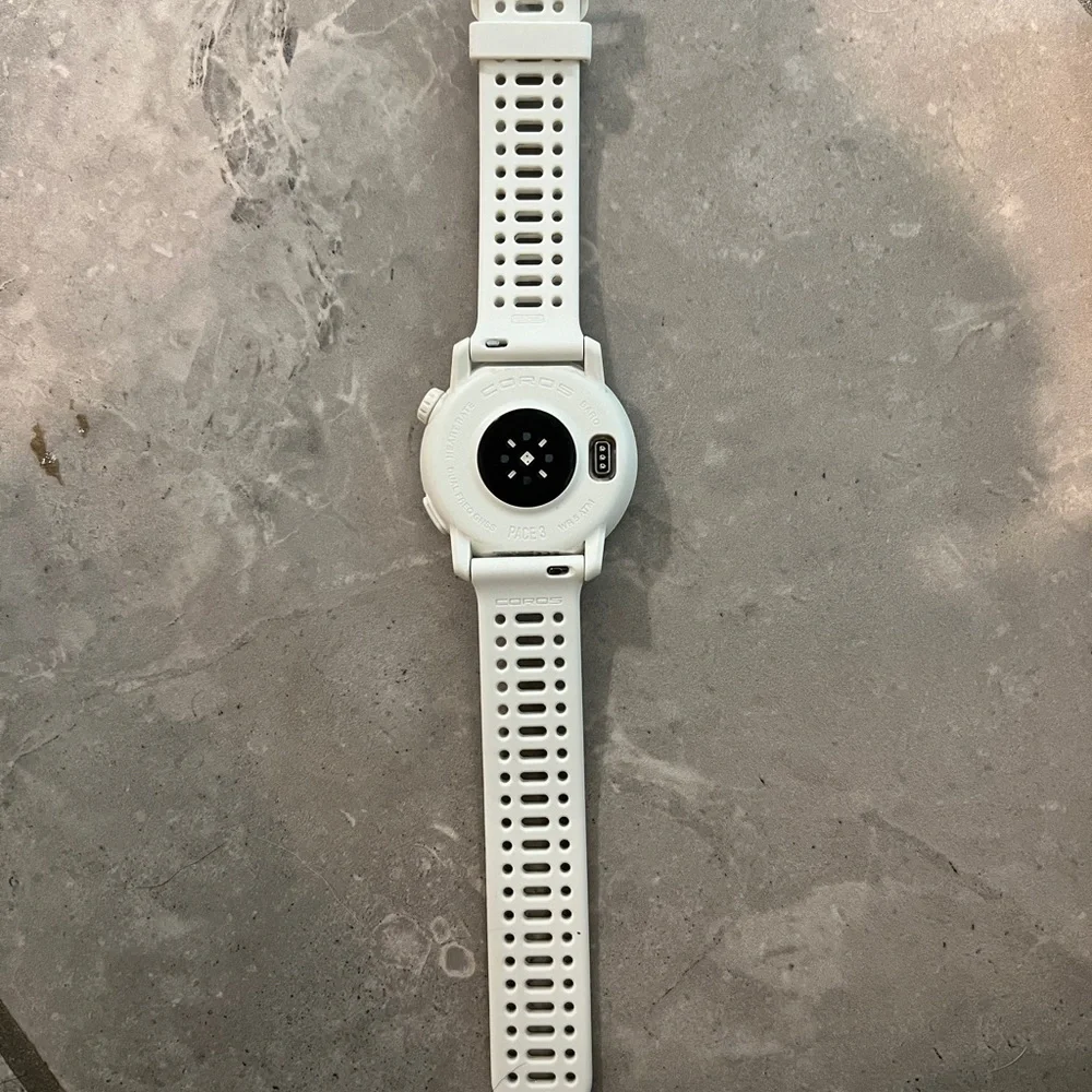COROS Pace 3 Sports Watch w/Charger - Picture 3 of 9